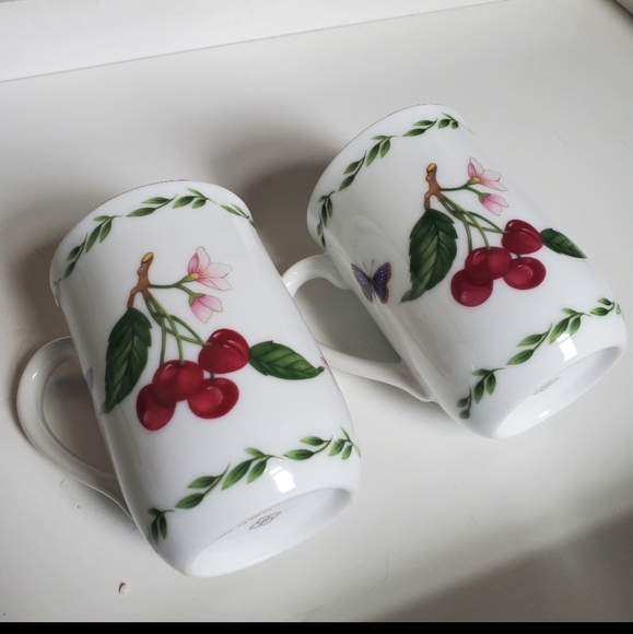 Otagiri Japan Pair of Mugs Cherry Fruit Motif White Red Coffee Tea - Picture 5 of 5
